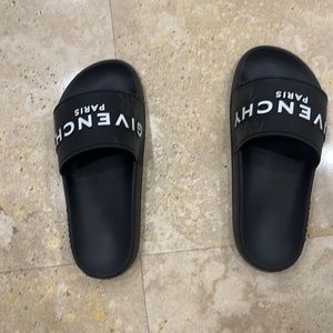 Givenchy by rubber slides